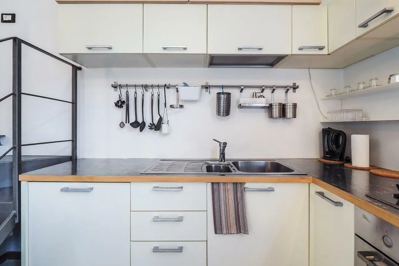 Appartamento PrimoPiano - Acerenza Flat Milano 0*,  Italia